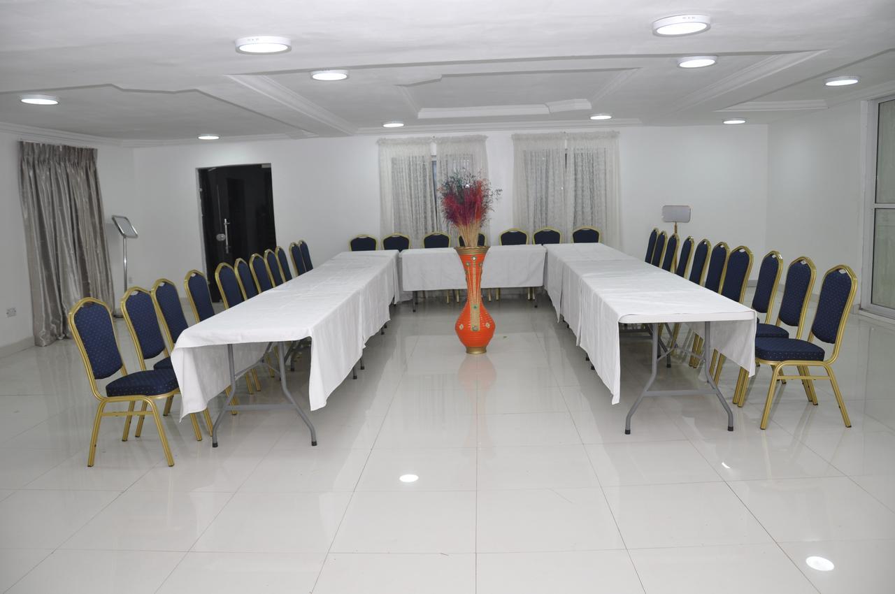 Grand Capital Hotel Akure Exterior photo